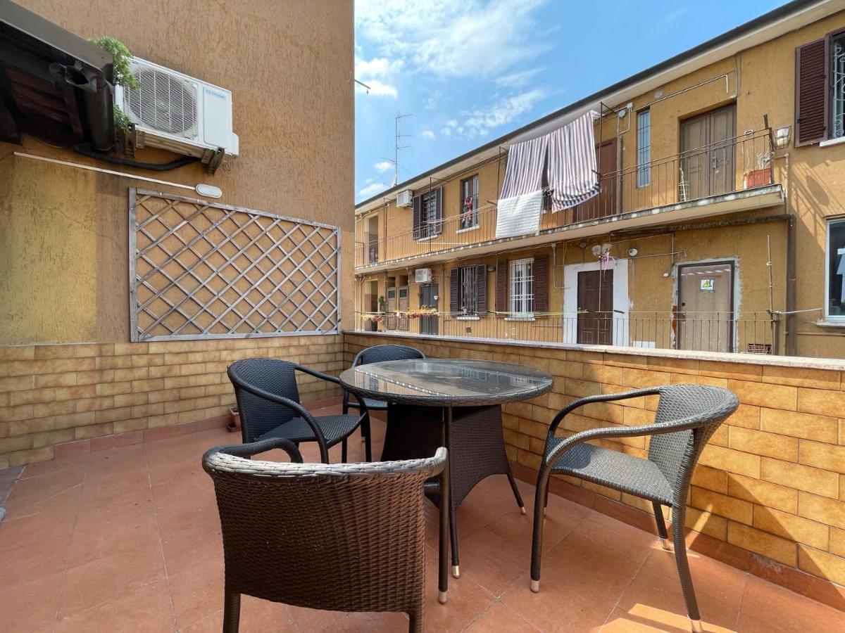 شقة De Sura - La Terrazza Sul Naviglio ميلان المظهر الخارجي الصورة